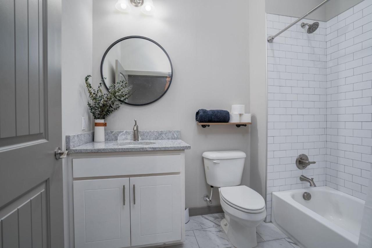 The Davis Lofts At Main Street - Unit 2B Apartment ร็อกกี้เมาท์ ภายนอก รูปภาพ