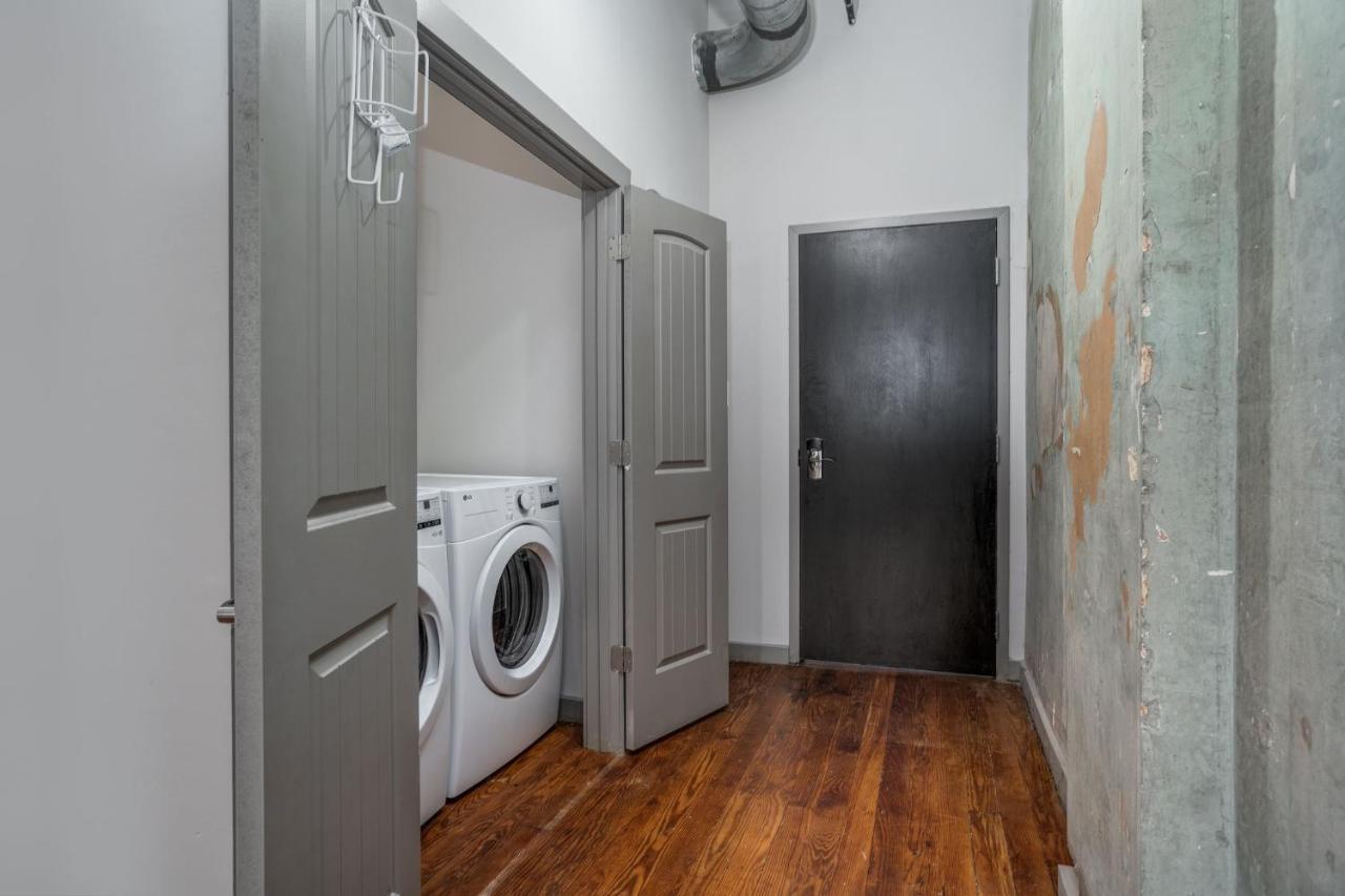 The Davis Lofts At Main Street - Unit 2B Apartment ร็อกกี้เมาท์ ภายนอก รูปภาพ